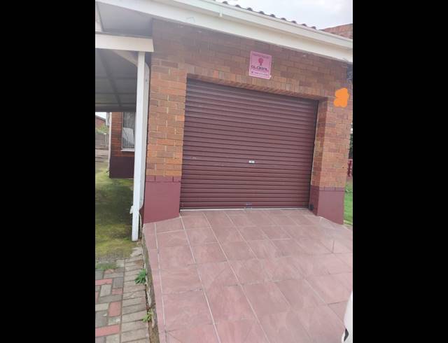 3 BEDROOM HOUSE FOR SALE IN LENNOXTON